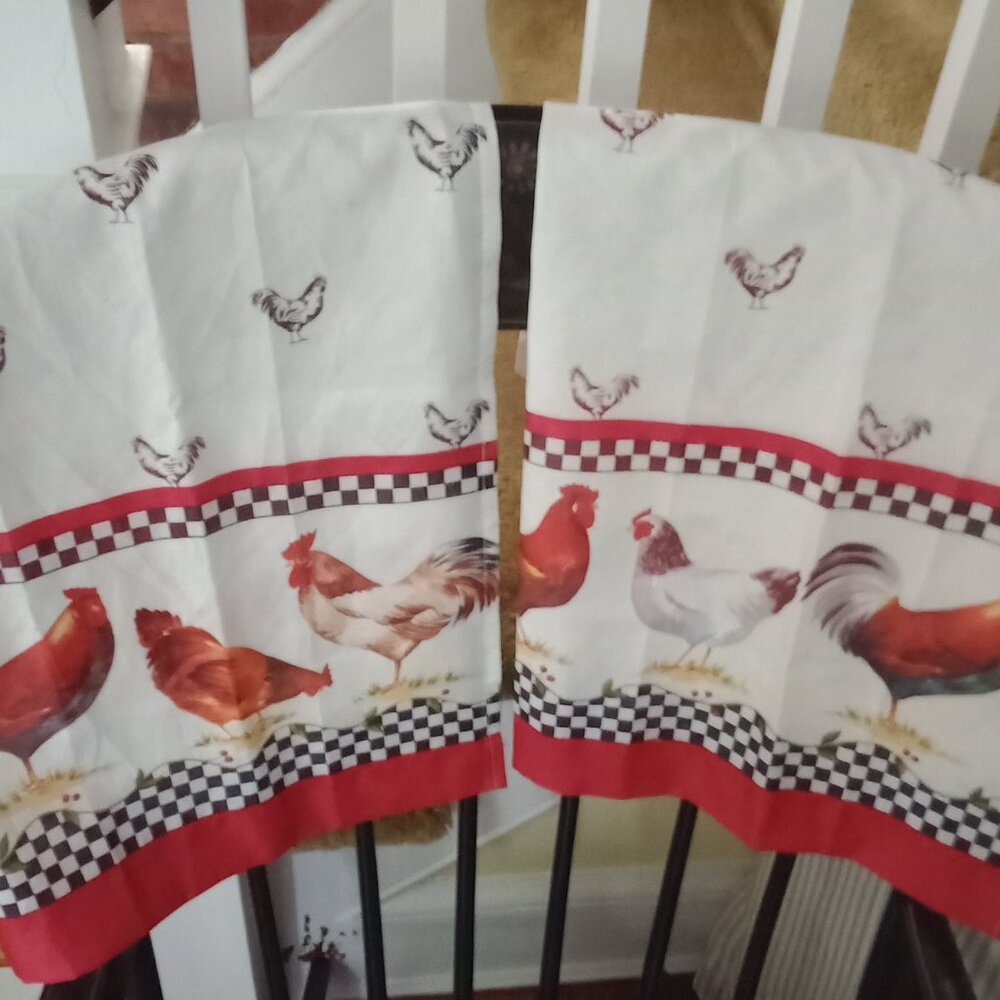Rooster Curtain/2 panels - Picture 2 of 6